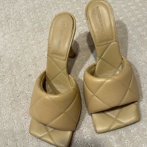 Bottega Veneta Padded Mule size 37.5. Great condition